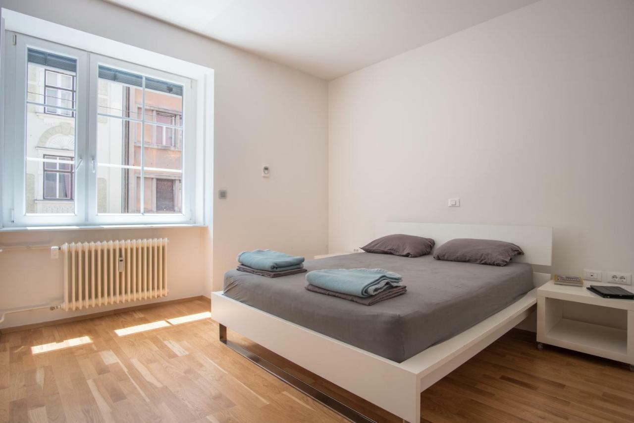 Luxury Central Apartment Ljubljana Extérieur photo