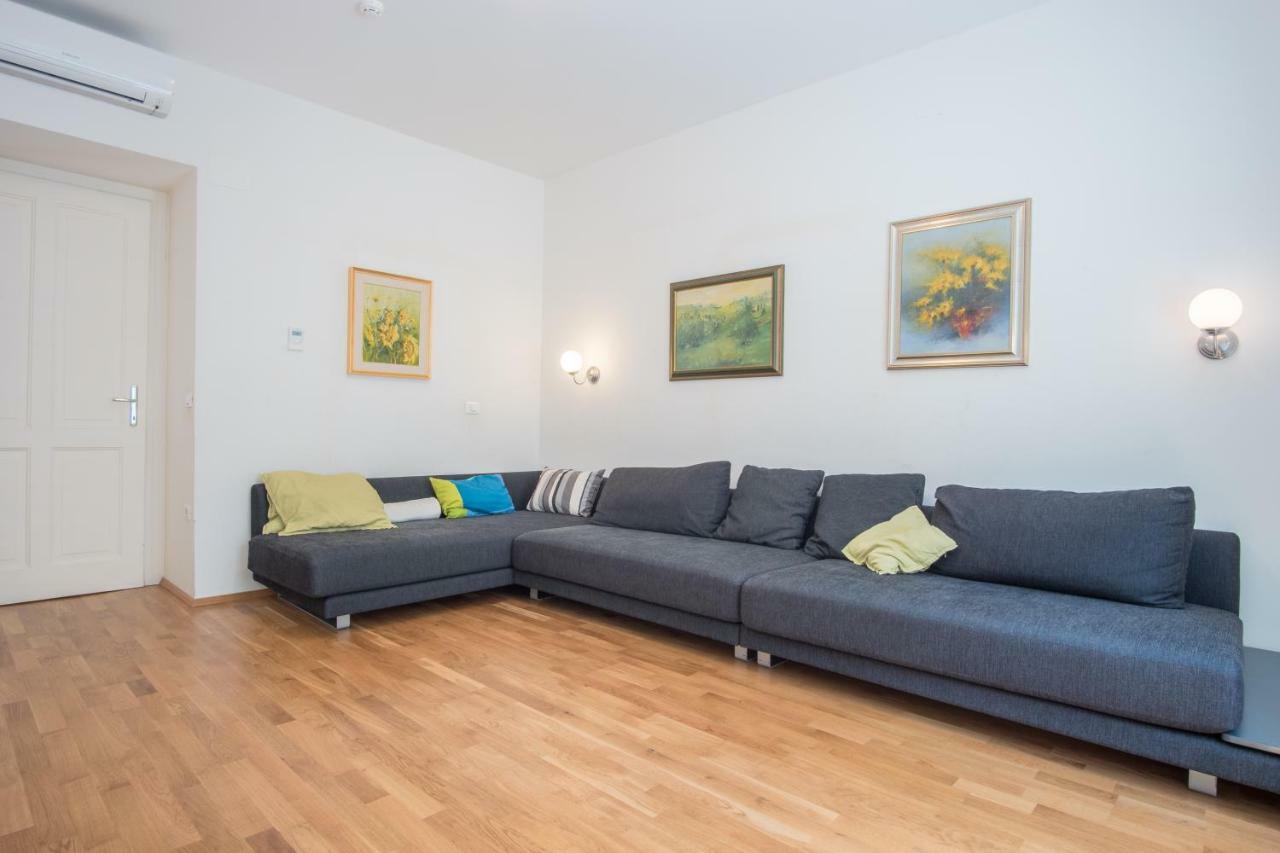 Luxury Central Apartment Ljubljana Extérieur photo