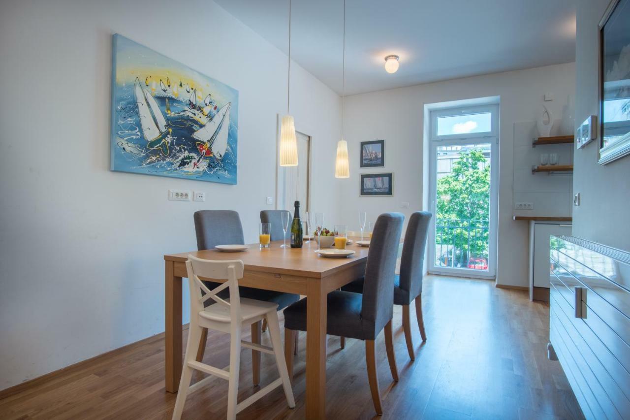 Luxury Central Apartment Ljubljana Extérieur photo