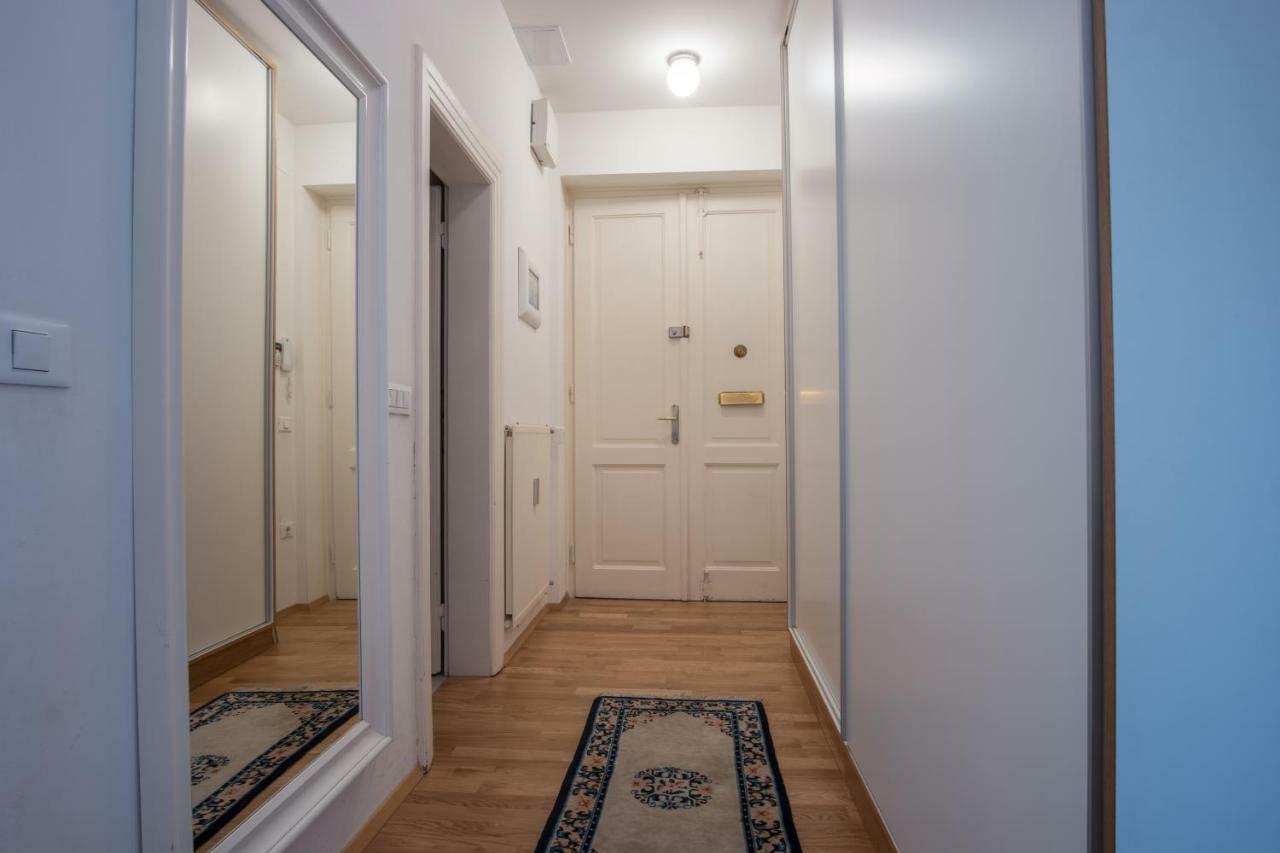 Luxury Central Apartment Ljubljana Extérieur photo